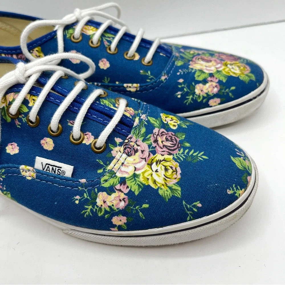 Vans cute pair